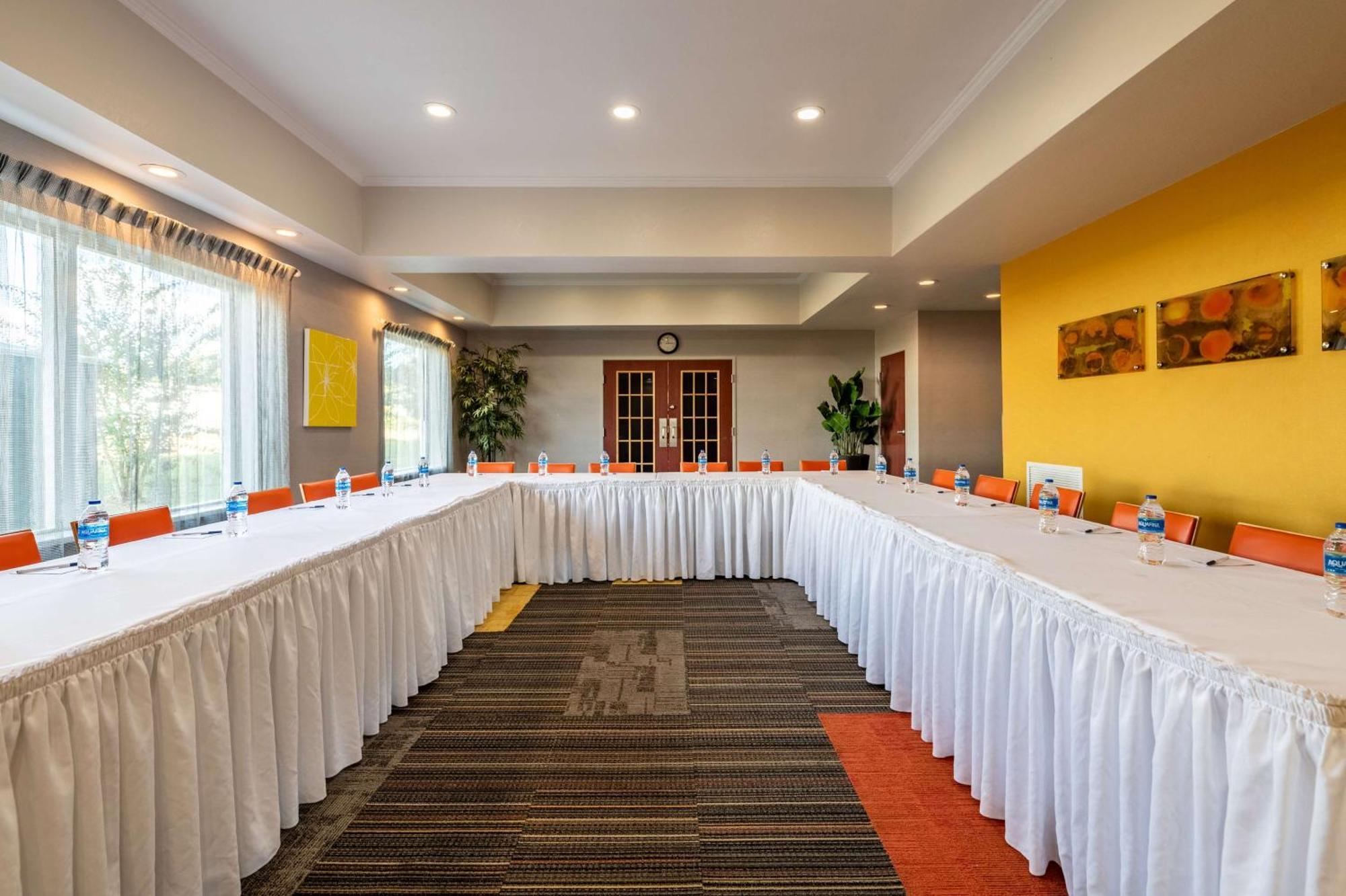 Best Western Auburndale Inn & Suites Екстериор снимка
