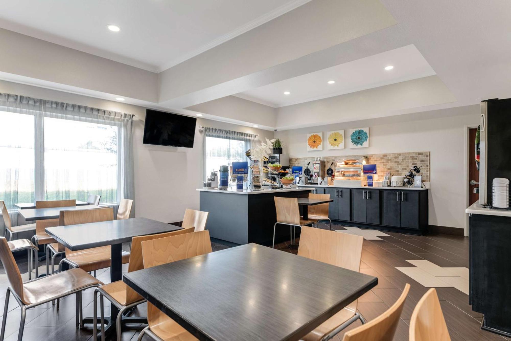 Best Western Auburndale Inn & Suites Екстериор снимка