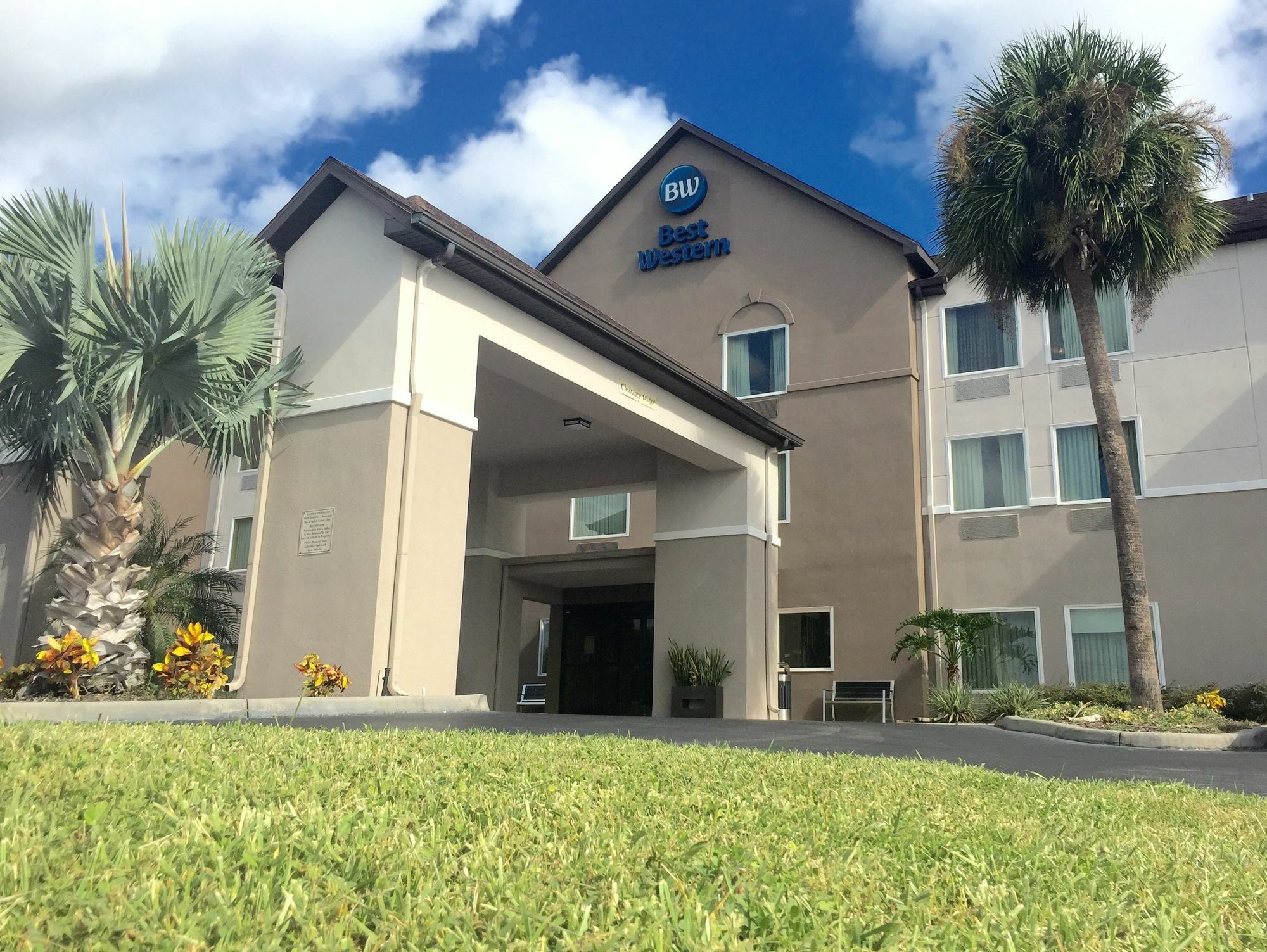 Best Western Auburndale Inn & Suites Екстериор снимка
